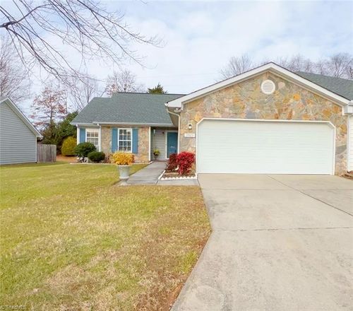 3963 Cobblestone Bend Dr, High Point, NC, 27265-7903 | Card Image