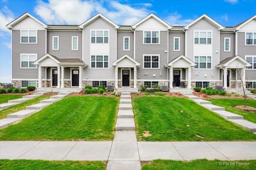 1107 Briar Glen Ct, Hampshire, IL, 60140-1028 | Card Image