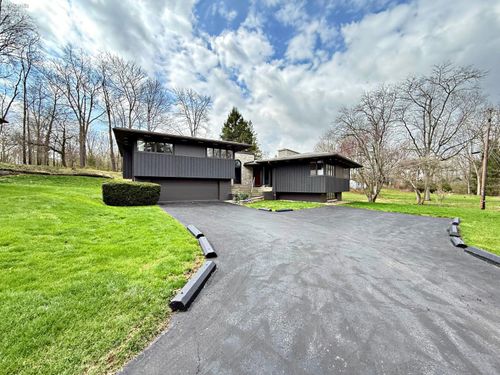 35 S Willow Court, Tiffin, OH, 44883 | Card Image