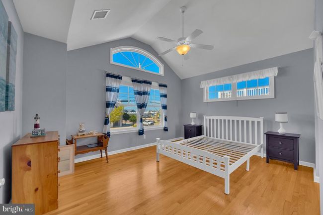 106 S Barnegat Ave, House other with 5 bedrooms, 2 bathrooms and null parking in Surf City NJ | Image 27