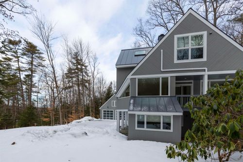 26 Low Rd, Hanover, NH, 03755-2207 | Card Image