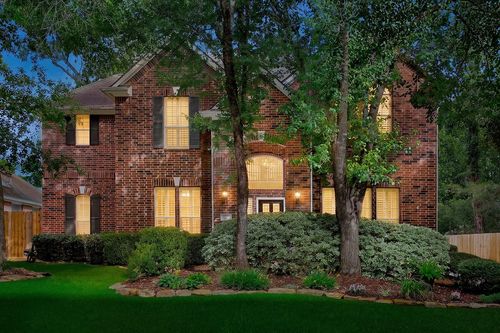 35 Westwinds Cir, The Woodlands, TX, 77382-5323 | Card Image