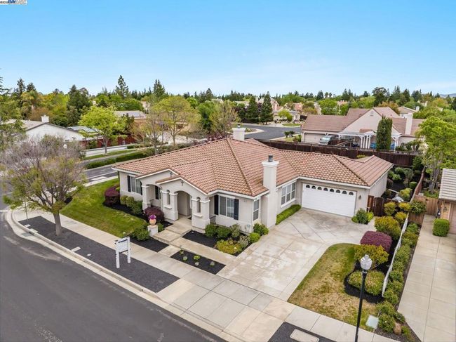 1646 Cascina Ct, House other with 4 bedrooms, 3 bathrooms and 3 parking in Livermore CA | Image 5