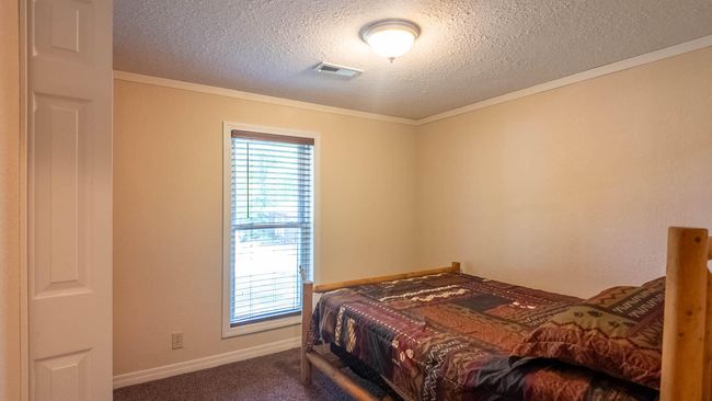 Home in town for sale thayer27 | Image 28