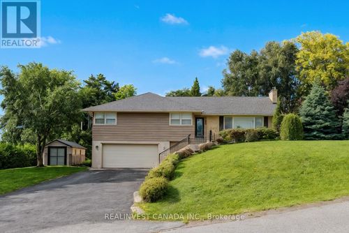 918 Pinecrest Rd, Oshawa, ON, L1K2B2 | Card Image