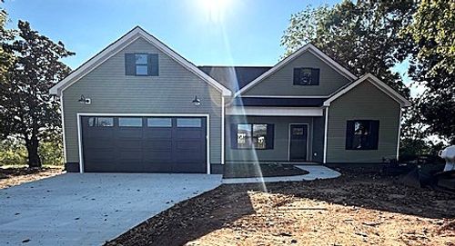 8002 Hillsboro Hwy, Hillsboro, TN, 37342-5310 | Card Image