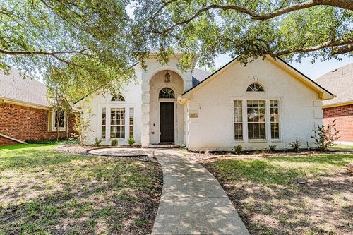 1925 Crestlake Dr, Rockwall, TX, 75087-2387 | Card Image