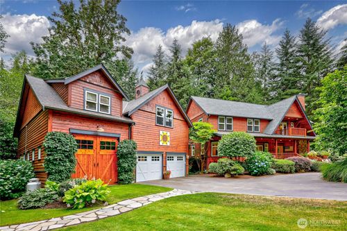 8724 Ne Laughing Salmon Ln, Bainbridge Island, WA, 98110-4617 | Card Image