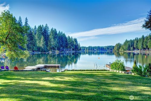 70 E Weymouth Pl, Shelton, WA, 98584-6637 | Card Image