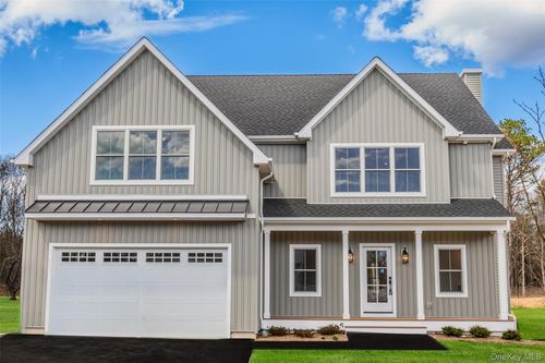 7 Jersey Ave, Miller Place, NY, 11764-2530 | Card Image