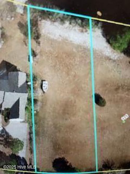 412-412 Bay Tree Dr, Harrells, NC, 28444-8856 | Card Image