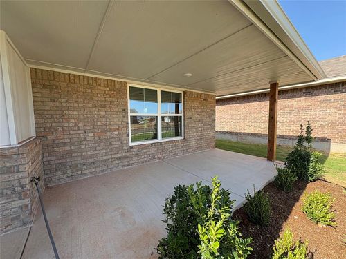 2309 Se 89th Ter, Moore, OK, 73160-0417 | Card Image