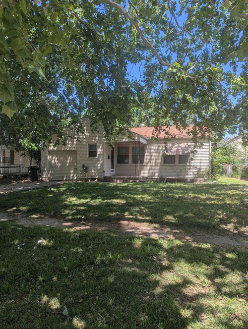 2508 S Greenwood St, Wichita, KS, 67216-1254 | Card Image