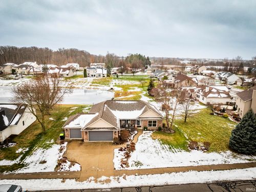 703 Keswick Dr, Huntington, IN, 46750-8429 | Card Image