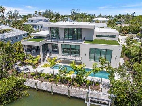 590 De Narvaez Dr, LONGBOAT KEY, FL, 34228-1406 | Card Image