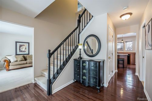 25886 Carriage Ln, South Lyon, MI, 48178-1561 | Card Image