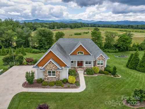 383 Ridgeview Hill Dr, Hendersonville, NC, 28791-7809 | Card Image