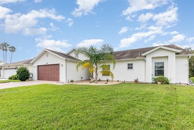 25029 Riverwalk Drive, House other with 3 bedrooms, 2 bathrooms and null parking in Leesburg FL | Image 2