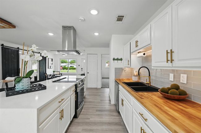 3105 Dupree St, House other with 4 bedrooms, 2 bathrooms and null parking in Irving TX | Image 10