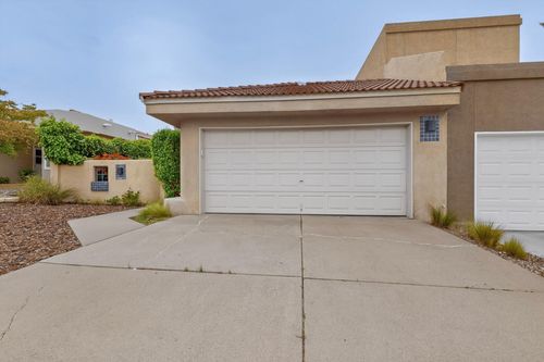 10816 Academy Ridge Rd Ne, Albuquerque, NM, 87111-6850 | Card Image