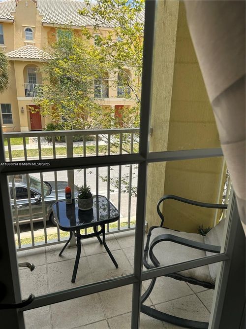 3916 Passion Flower Rd, Coconut Creek, FL, 33073-4498 | Card Image