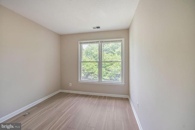 1657 Oak Spring Way, Townhouse with 3 bedrooms, 4 bathrooms and null parking in Reston VA | Image 15