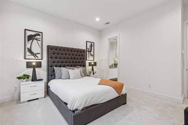 3056 Chimes St, Townhouse with 3 bedrooms, 4 bathrooms and null parking in Dallas TX | Image 14