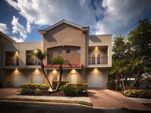 501 100th Ave N, ST PETERSBURG, FL, 33702-2232 | Card Image