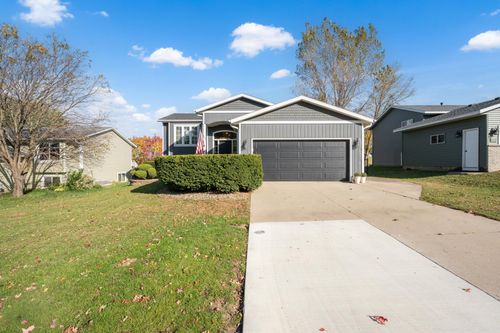 803 8th St Nw, Kasson, MN, 55944-1082 | Card Image