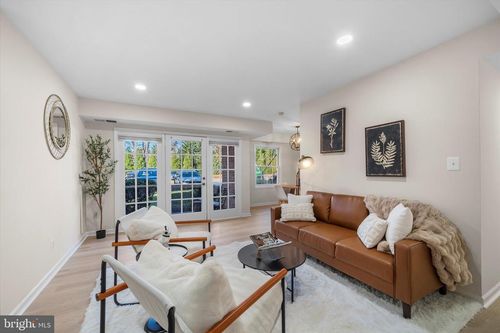 apt-103-3961 Lyndhurst Dr, FAIRFAX, VA, 22031-3717 | Card Image