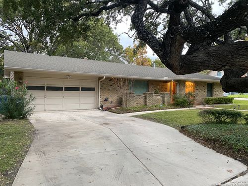 3715 John Alden Dr, San Antonio, TX, 78230-3203 | Card Image