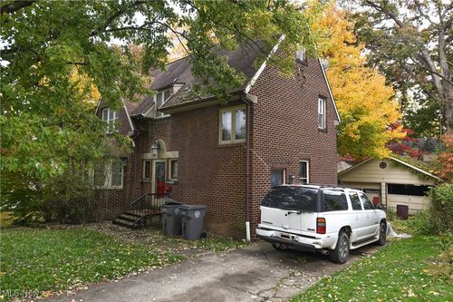 125 Brookline Ave, Youngstown, OH, 44505-2532 | Card Image