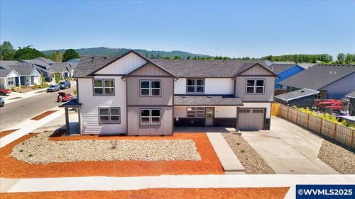 1215 S 11th St, Independence, OR, 97351-1560 | Card Image