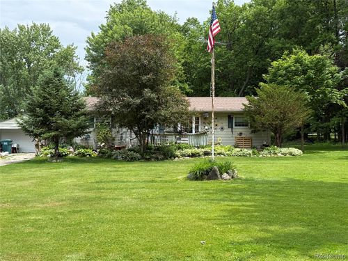 1927 New Rochelle Dr, Lapeer, MI, 48446-9722 | Card Image