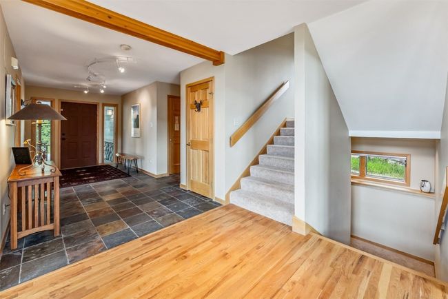 Entry level | Image 26