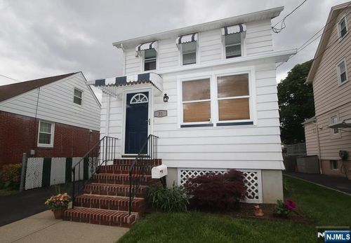 31 Colling Ave, Rochelle Park, NJ, 07662-3904 | Card Image