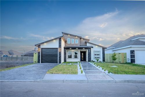2310 E Sabinal Avenue, Hidalgo, TX, 78544 | Card Image