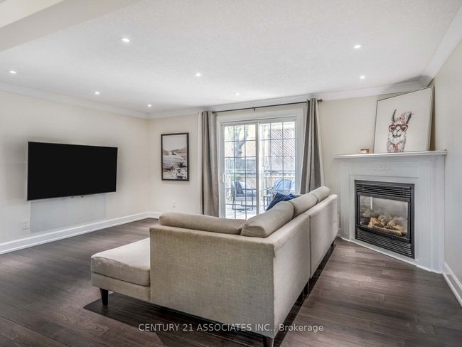 611 Preston Pky, House other with 3 bedrooms, 2 bathrooms and 4 parking in Cambridge ON | Image 10