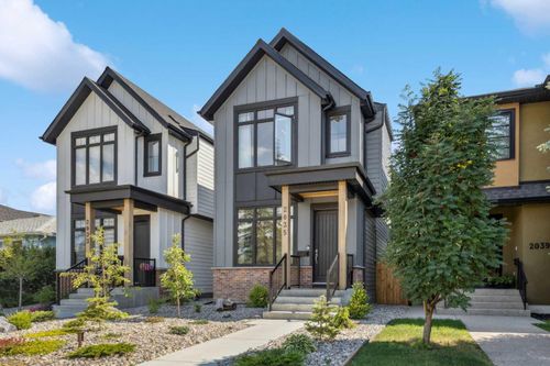 2035 Westmount Rd Nw, Calgary, AB, T2N3N1 | Card Image