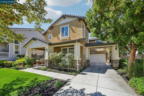 486 Windflower Way, Oakley, CA, 94561-2483 | Card Image