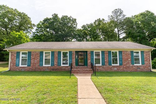 122 Sunvalley Dr, Jackson, TN, 38305-2765 | Card Image