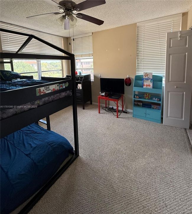 APT-406 - 9510 Seagrape Dr, Condo with 3 bedrooms, 2 bathrooms and null parking in Davie FL | Image 9