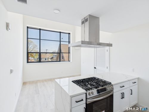 107-165 Richards Street, West Haven, CT, 06516 | Card Image