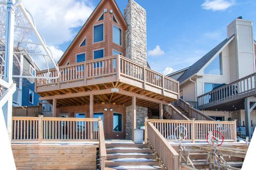 14292 Westman Dr, Fenton, MI, 48430-1480 | Card Image