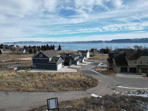 697 N Lochwood Dr, Garden City, UT, 84028-7862 | Card Image