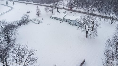 9198 Hegel Rd, Goodrich, MI, 48438-9253 | Card Image