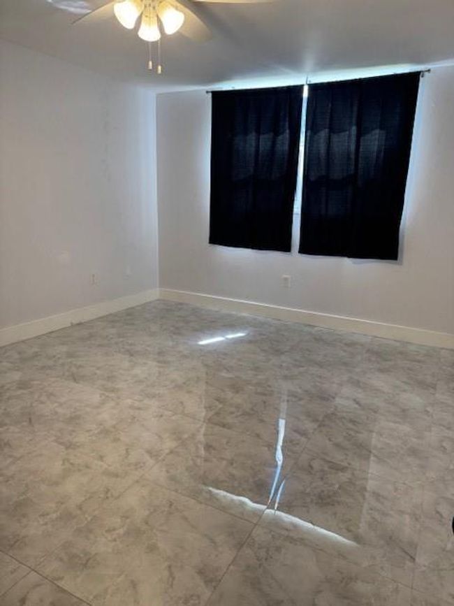 APT-4112 - 1830 N Lauderdale Ave, Condo with 1 bedrooms, 2 bathrooms and null parking in North Lauderdale FL | Image 13