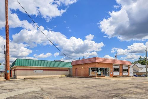 110 E Pennsylvania Ave, New Stanton, PA, 15672-9755 | Card Image