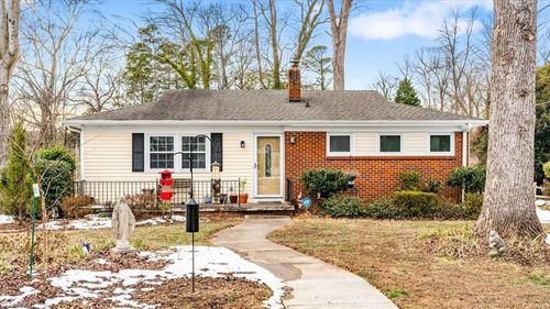 111 Forestdale Dr, Jamestown, NC, 27282-9683 | Card Image