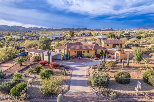 5530 E Bell St, Apache Junction, AZ, 85119-9689 | Card Image